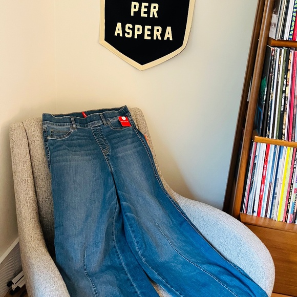 Spanx Seamed Front Wide Leg Jeans Vintage Indigo Large TALL - Picture 1 of 3